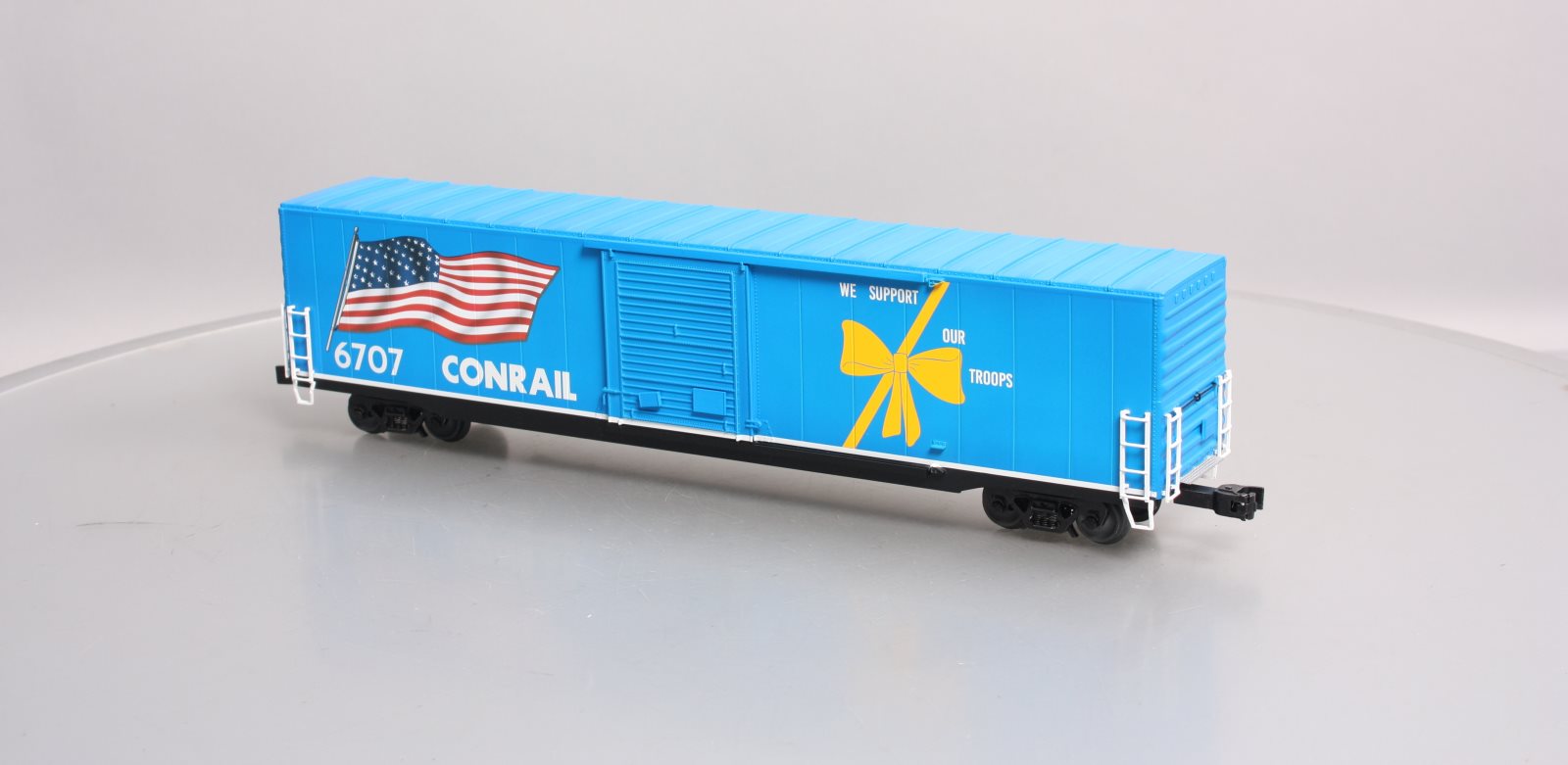 Lionel 2226850 O Gauge Conrail Veterans Illuminated Flag Boxcar #6707