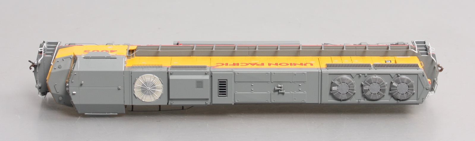Athearn G69259 HO UP/Red/Frame/Stripe SD70M Diesel Locomotive #4005