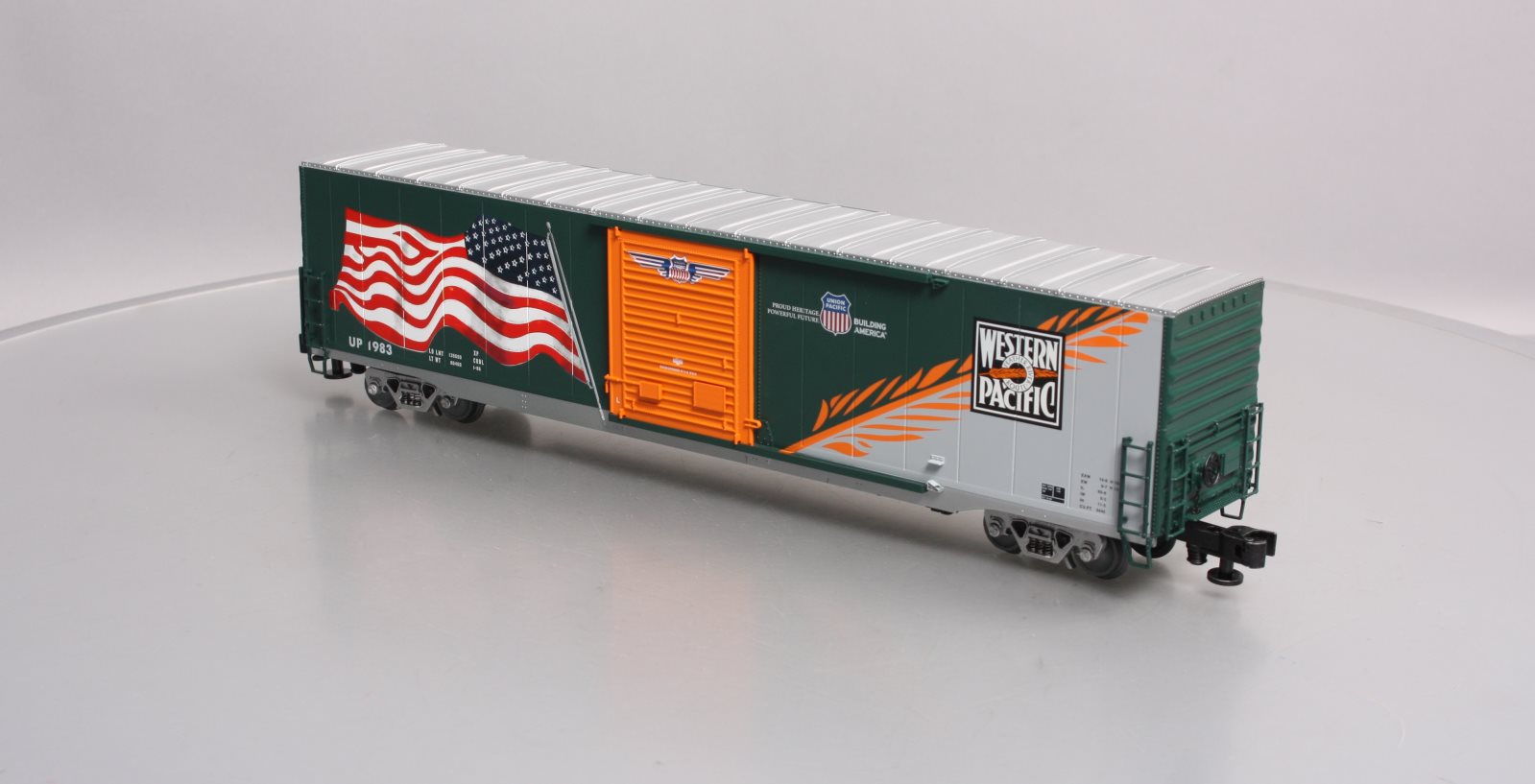 Lionel 6-85407 O Western Pacific Heritage LED Flag Boxcar #1983