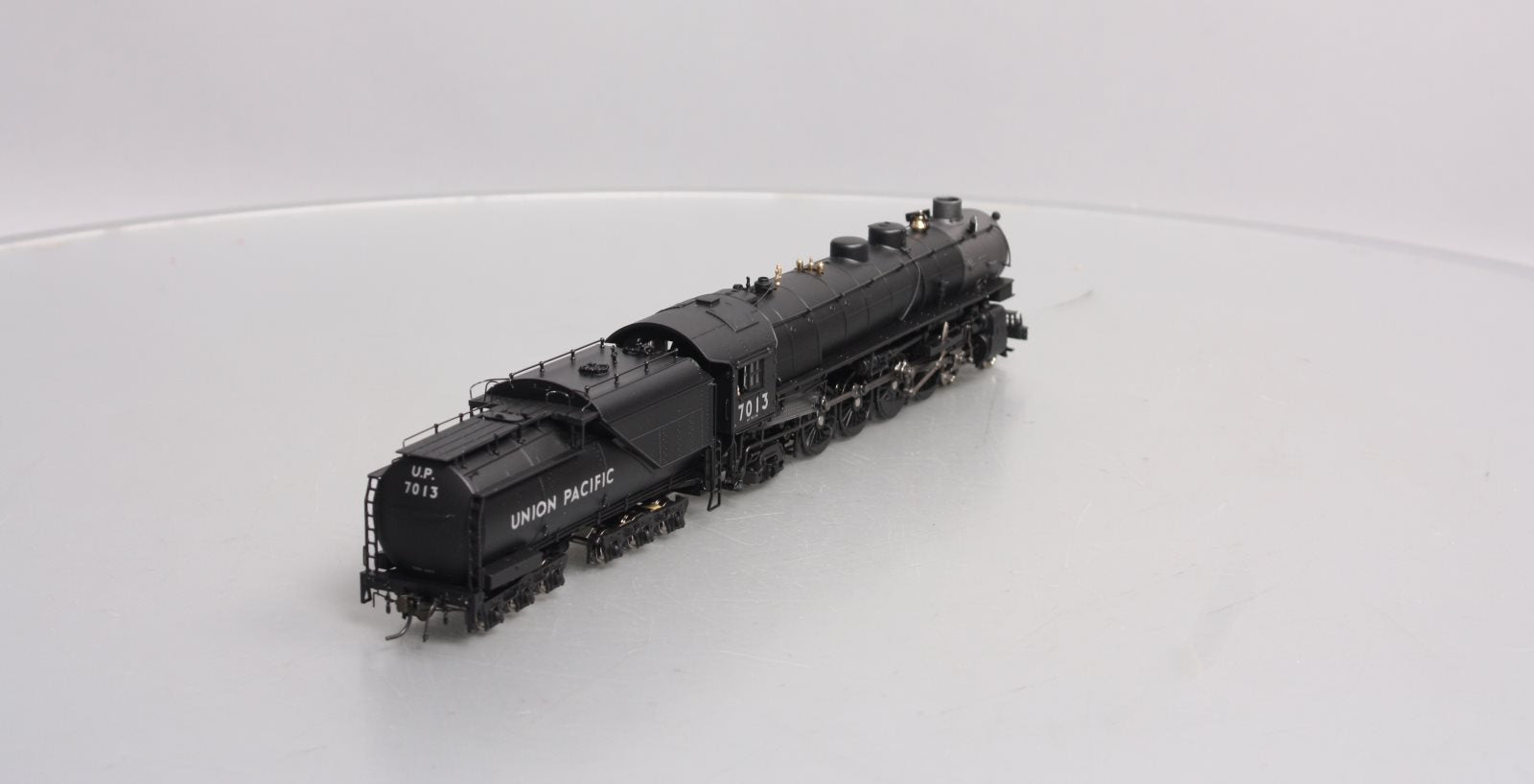 Broadway Limited 2202 HO UP Class MT-73 4-8-2 with Oil Tender #7013 w/ DCC