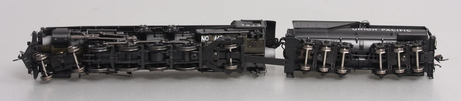 Broadway Limited 2202 HO UP Class MT-73 4-8-2 with Oil Tender #7013 w/ DCC