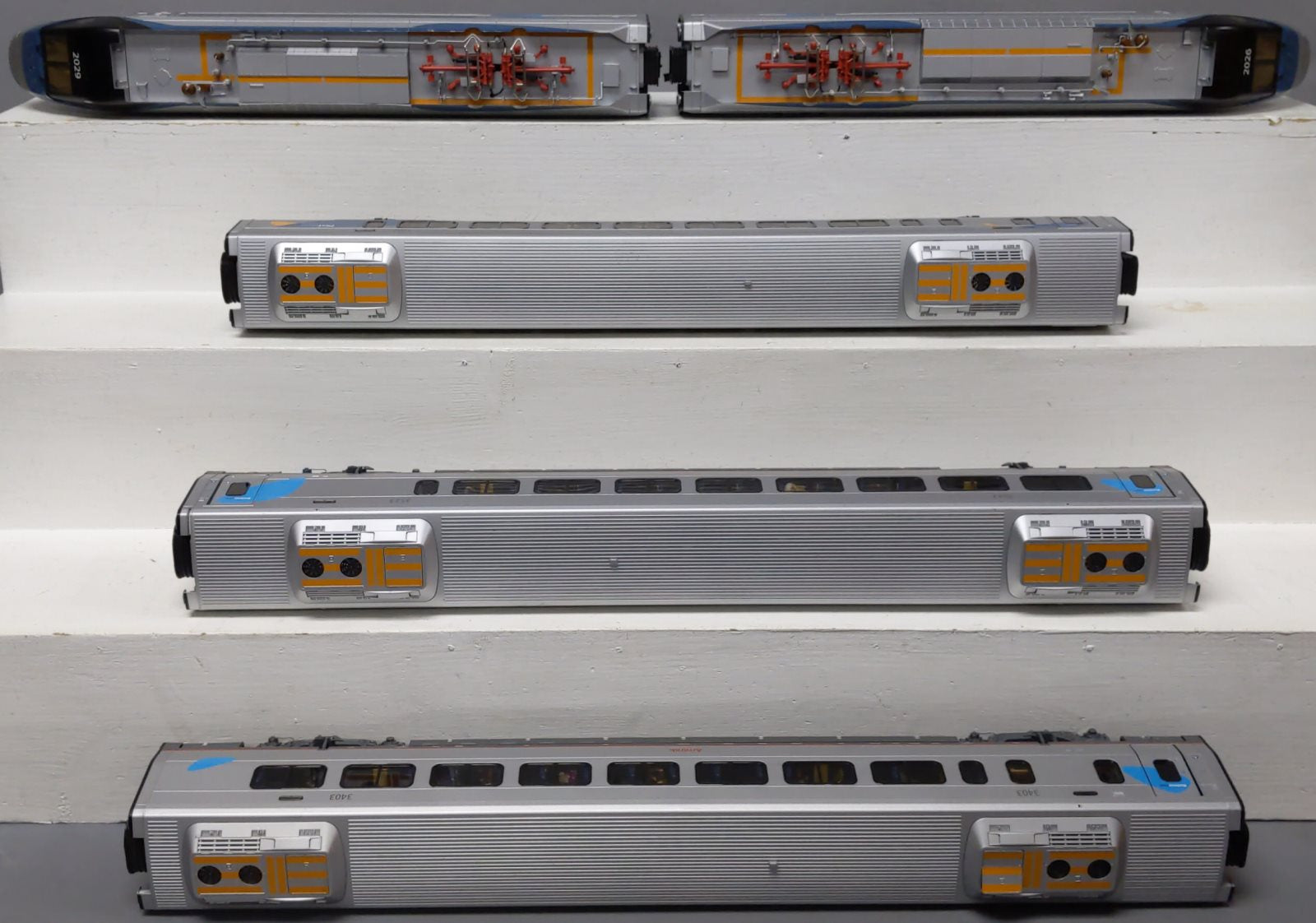 Lionel 6-31714 O Gauge Amtrak Acela Electric Train Set with Railsounds 5.0 EX/Box