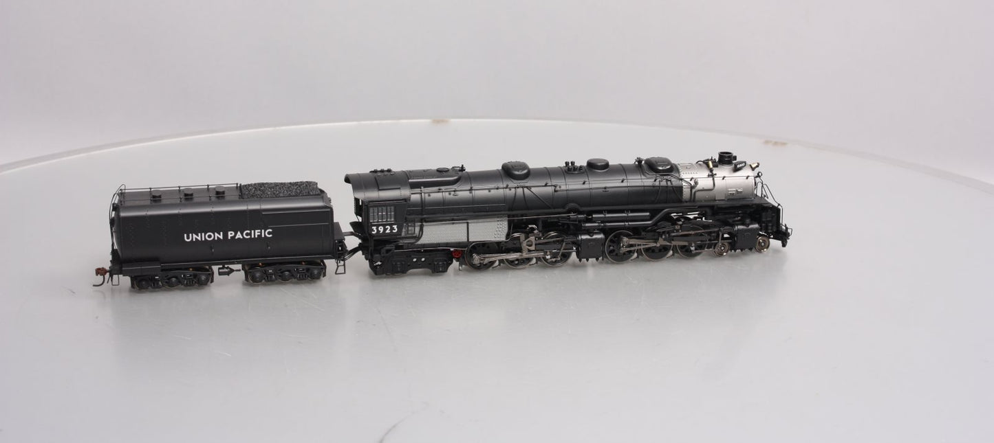Athearn G97240 HO UP CSA-2 Class 4-6-6-4 Steam Locomotive with DCC/Sound #3923