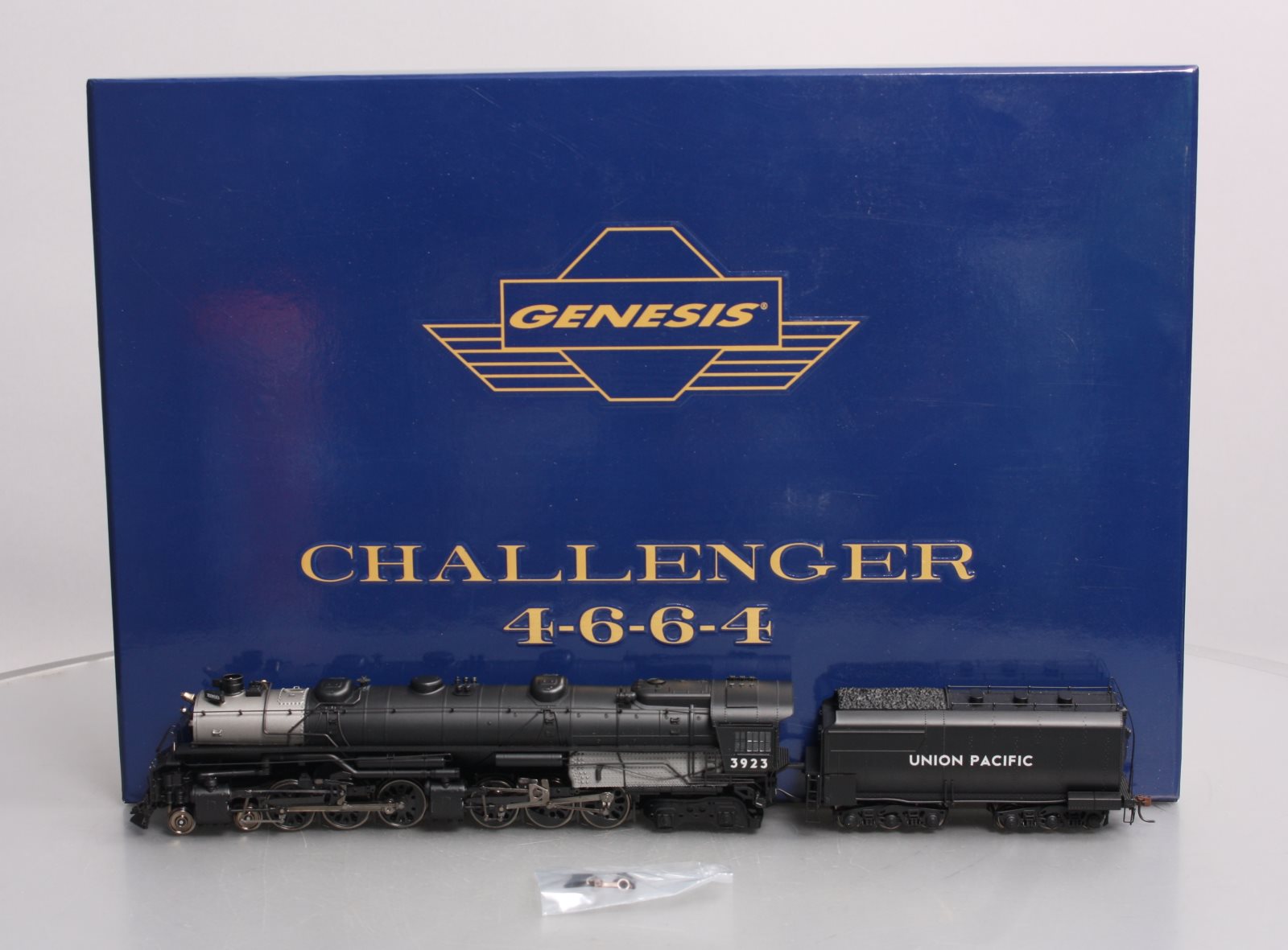 Athearn G97240 HO UP CSA-2 Class 4-6-6-4 Steam Locomotive with DCC/Sound #3923