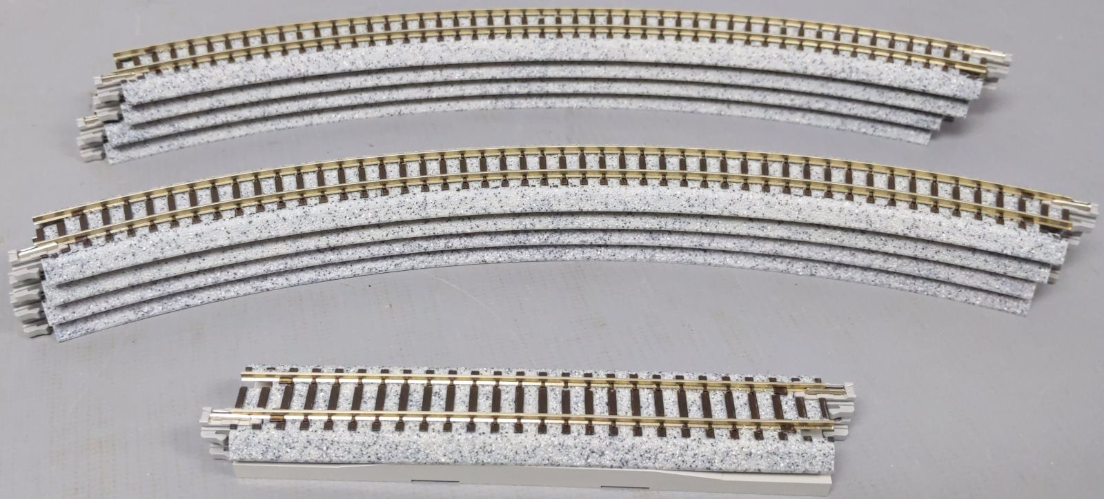 Kato 20-851-1 M2 Basic Oval & Siding Track Pack with Transformer