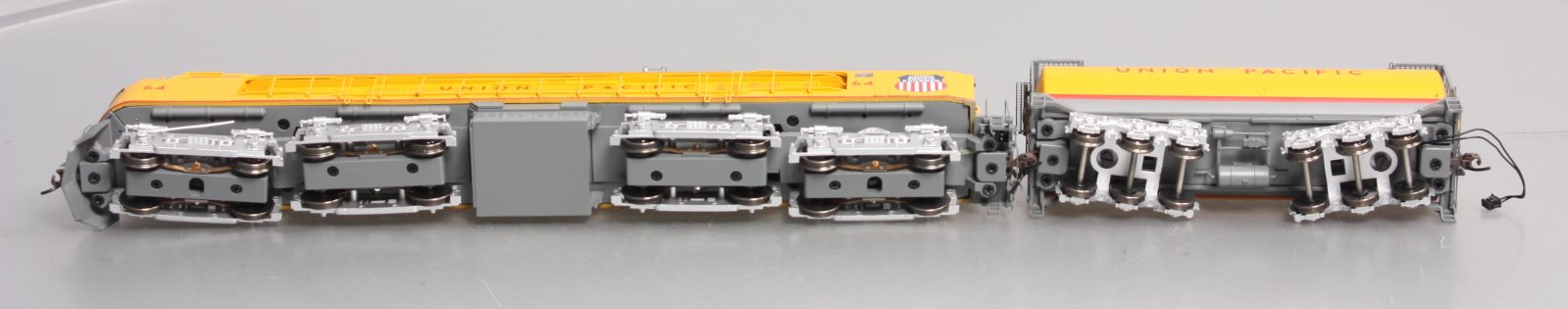 Athearn G41511 HO UP Gas Turbine Diesel Locomotive with Tender DCC & Sound #64