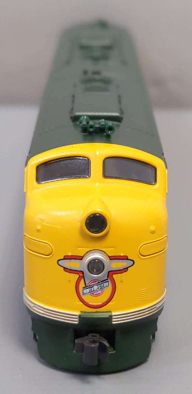 Kato 106-0046 N Scale C&NW 400 Diesel Passenger Starter Set (Set of 6)