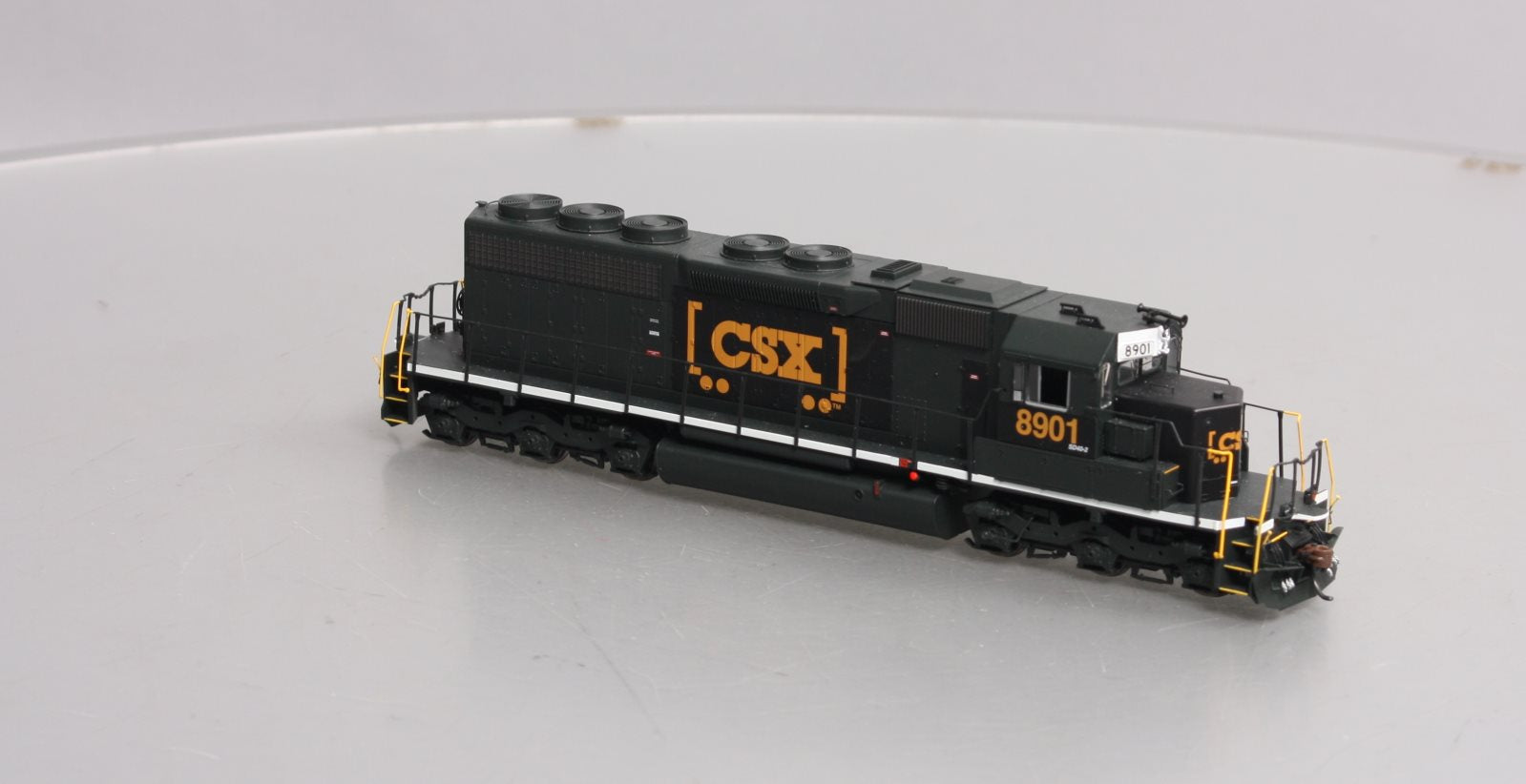 Athearn 88599 HO CSX/Boxcar Logo RTR SD40 Diesel Locomotive w/DCC & Sound #8901