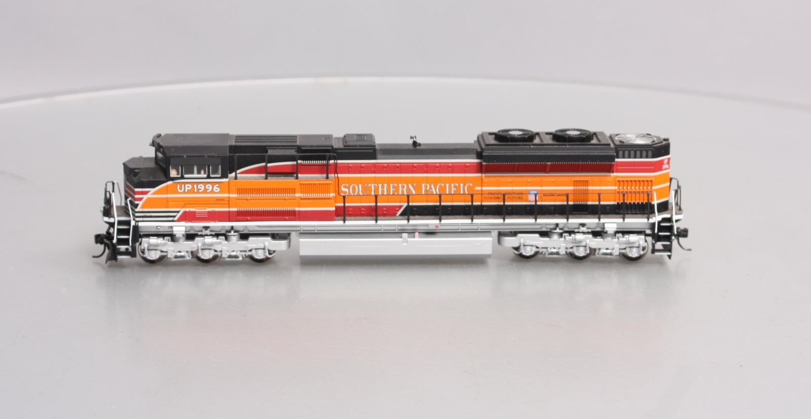 Walthers 910-19823 HO Union Pacific EMD SD70ACe #1996
