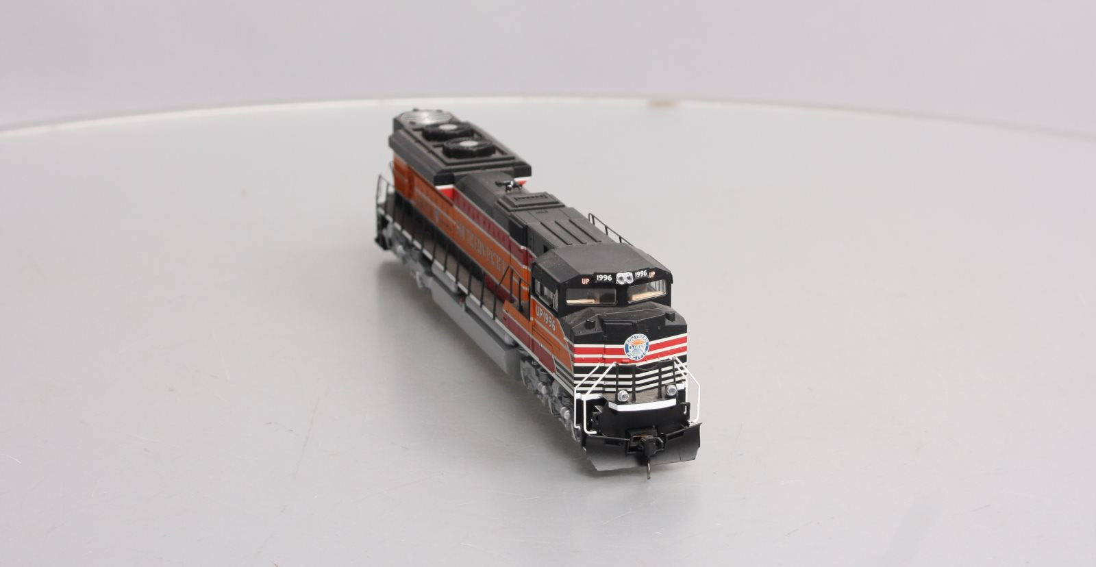 Walthers 910-19823 HO Union Pacific EMD SD70ACe #1996