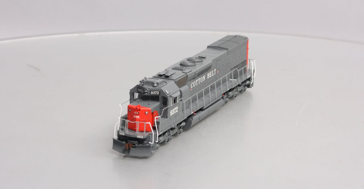 Athearn 91625 HO Scale Cotton Belt SD45T-2 Diesel Locomotive #9372 LN/Box