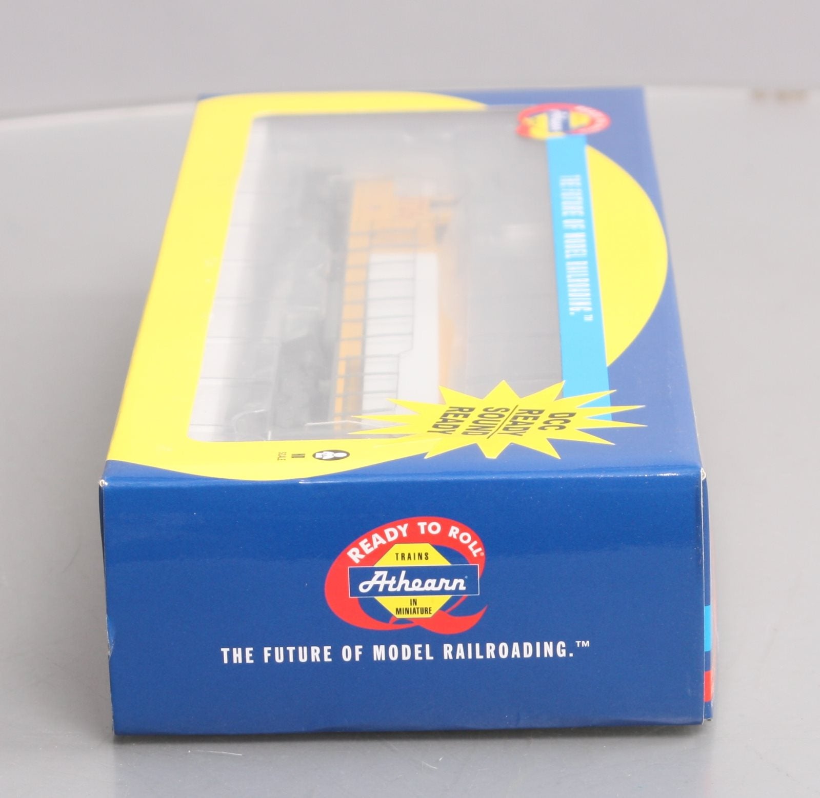 Athearn 65017 HO Union Pacific SD45 Diesel Locomotive #2726 – Trainz