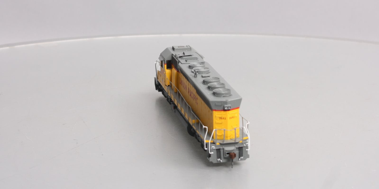 Athearn 65016 HO Union Pacific SD45 Diesel Locomotive #2692