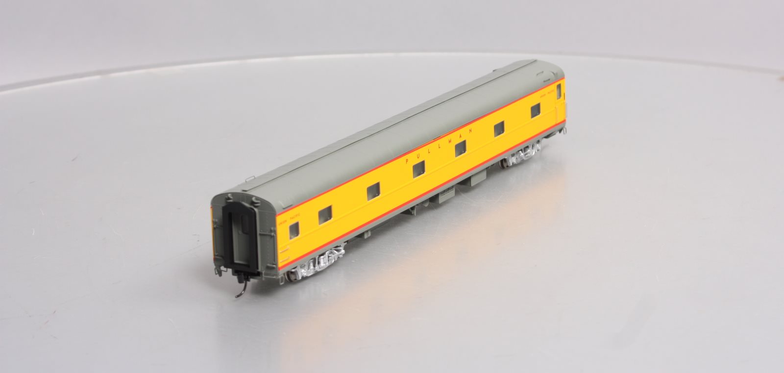 Walthers 920-9538 HO Scale UP 85' P-S Placid Series 11-DB Sleeper Passenger Car