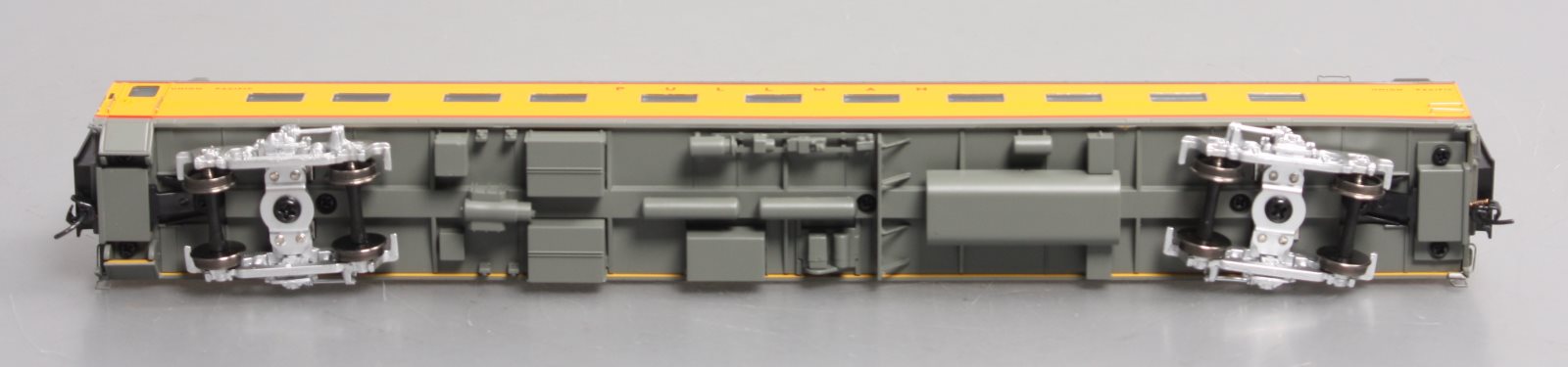 Walthers 920-9538 HO Scale UP 85' P-S Placid Series 11-DB Sleeper Passenger Car
