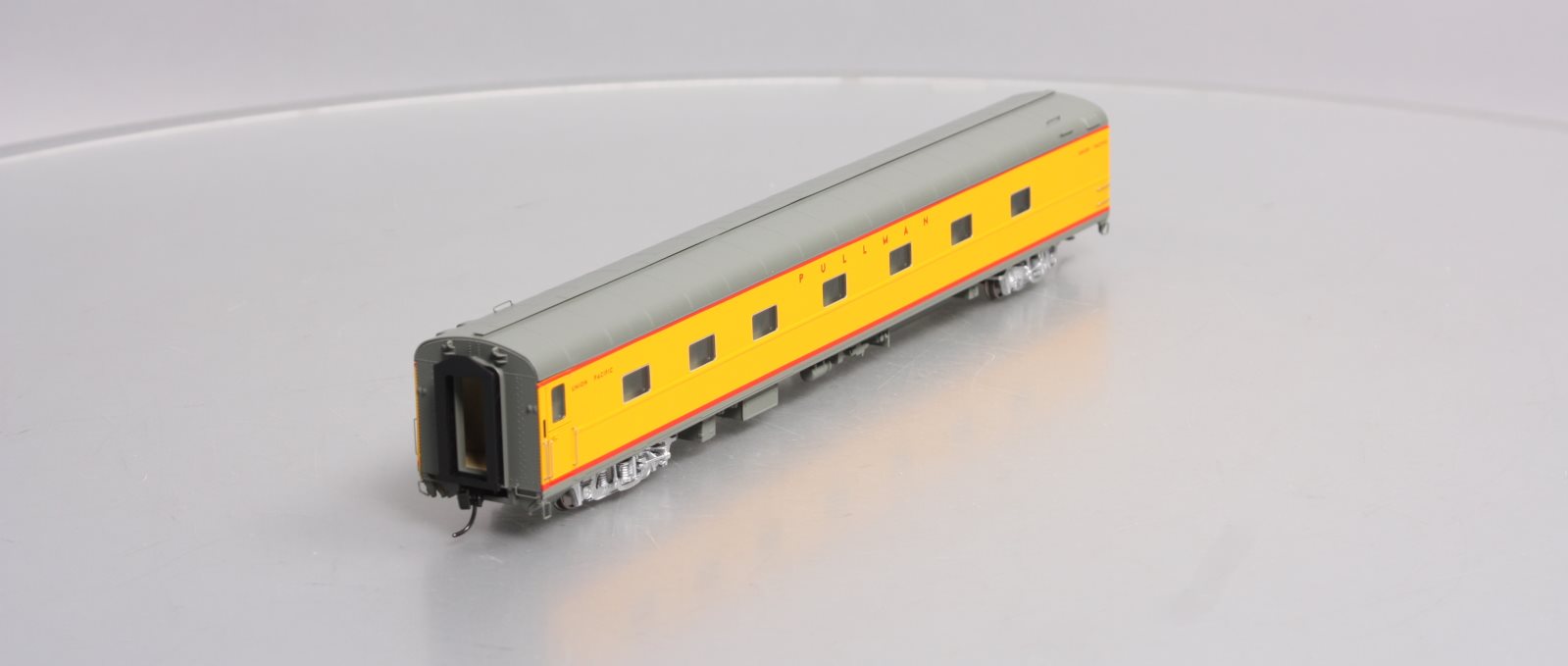 Walthers 920-9539 HO UP City of Los Angeles 85' Pullman-Standard 5-2-2 Sleeper