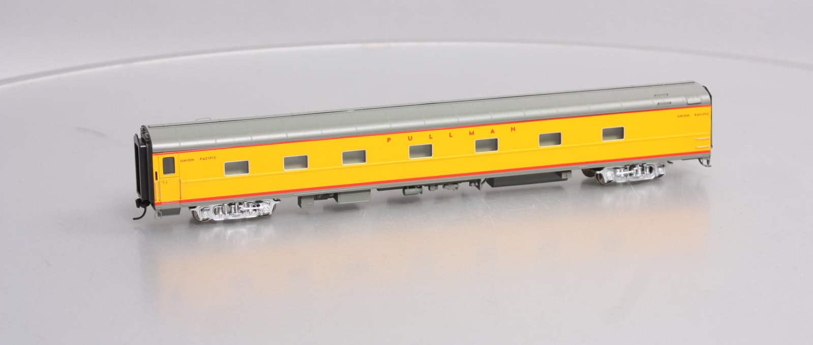Walthers 920-9539 HO UP City of Los Angeles 85' Pullman-Standard 5-2-2 Sleeper