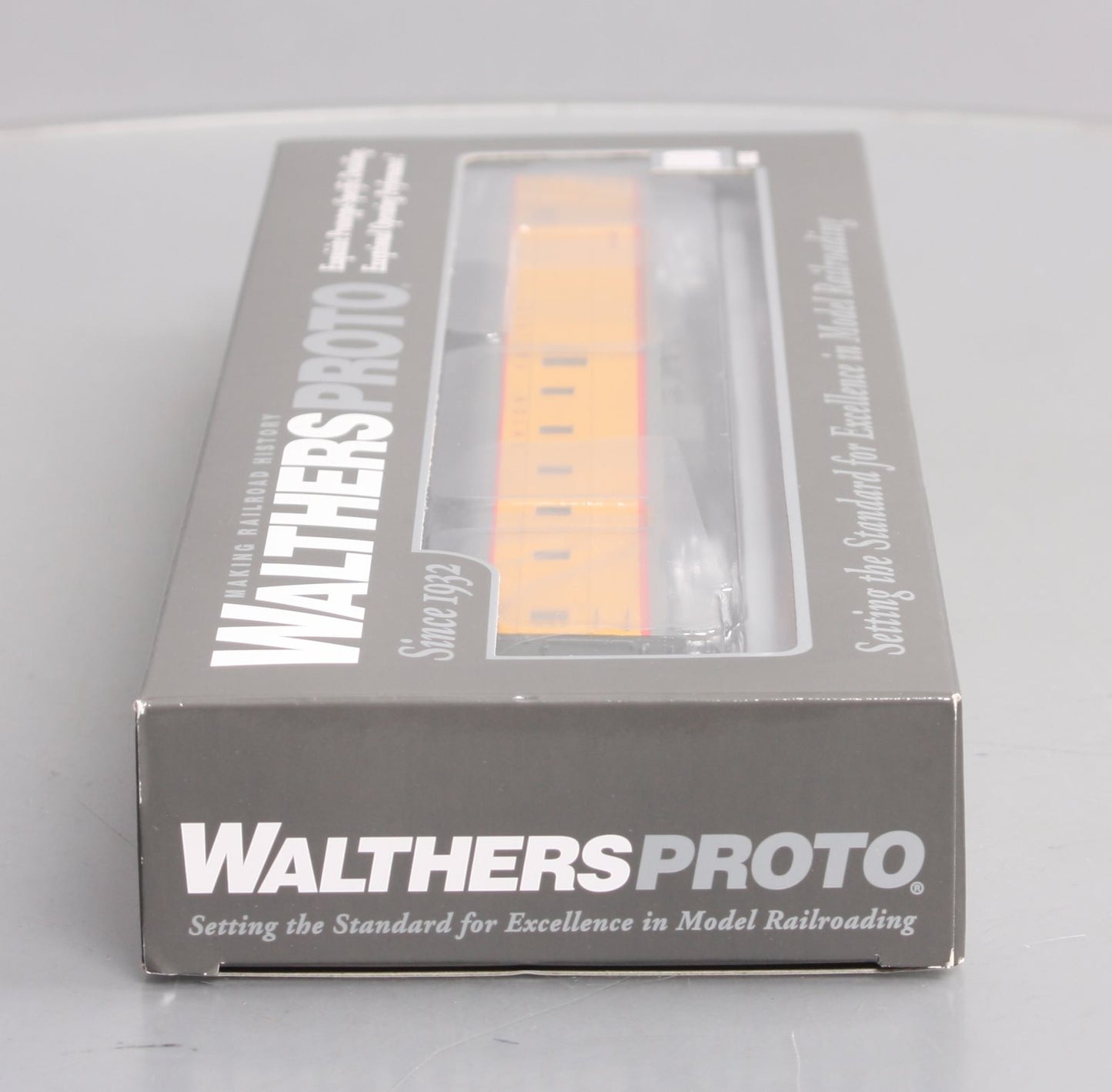 Walthers 920-9531 HO Scale Union Pacific 85' ACF Baggage-Dormitory Car