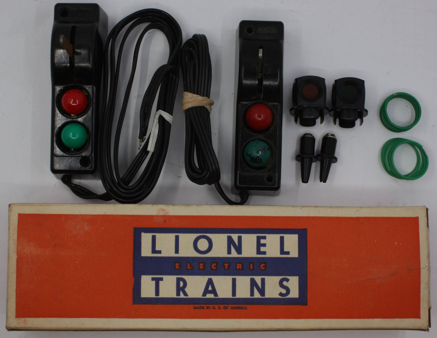 Lionel O22C-2 Switch Controllers, Plugs, Wires & Lanterns in Separate Sale Box