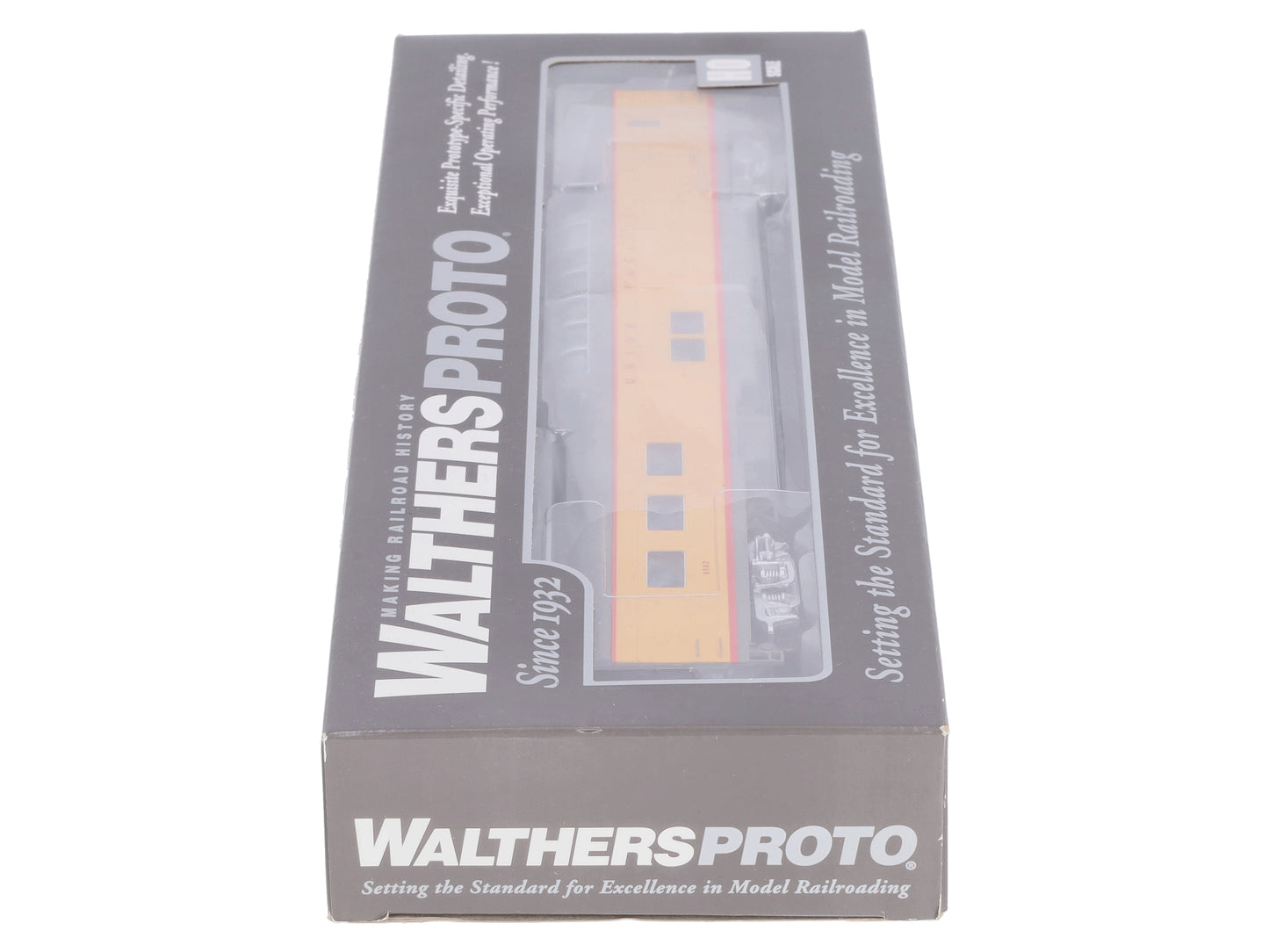 Walthers 920-9546 HO Scale UP ACF Dome-Diner Passenger Cars #8002
