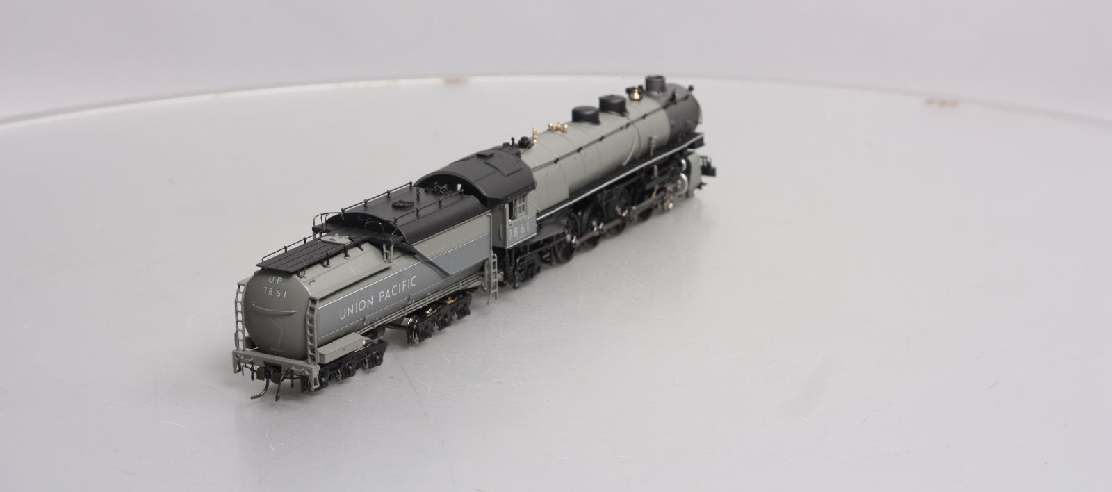 Broadway Limited 2205 HO UP Class MT-73 4-8-2 & Oil Tender w/DCC & Sound #7861