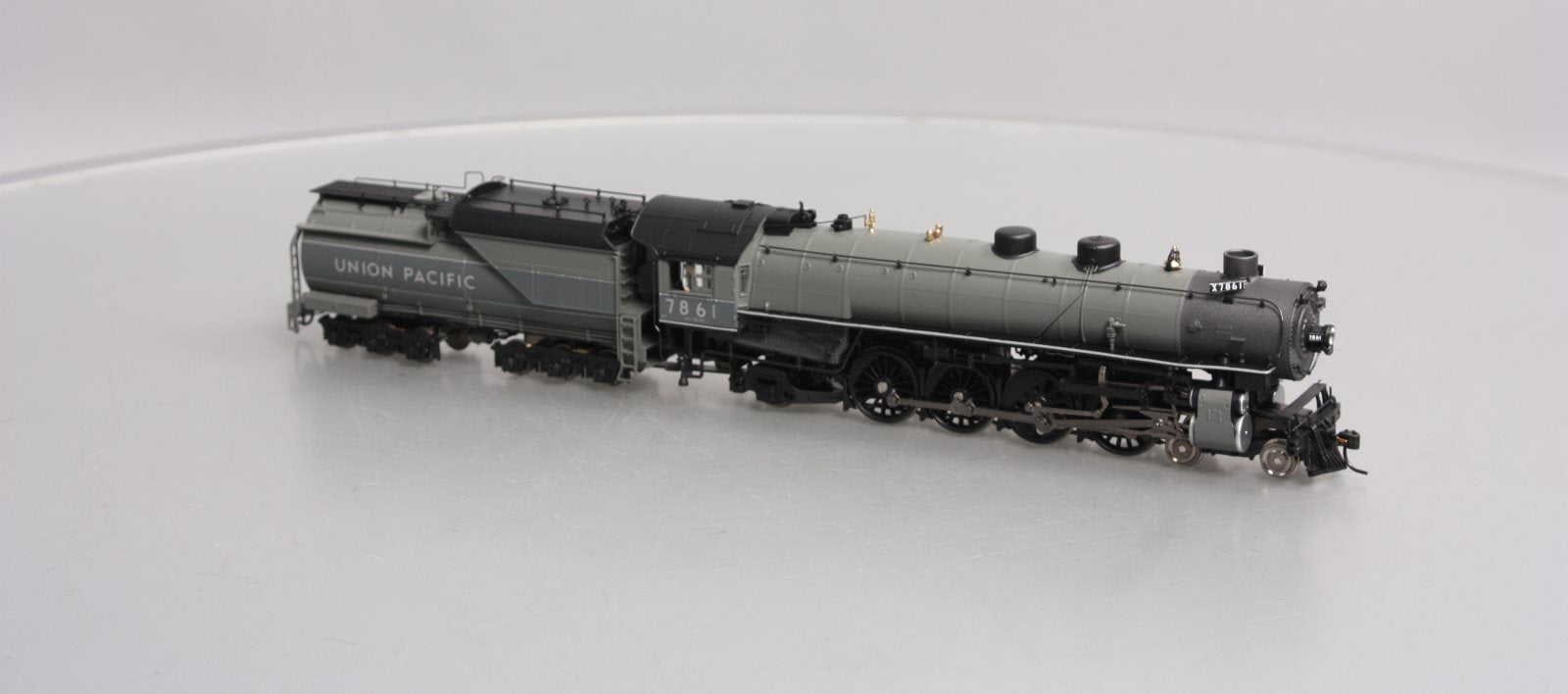 Broadway Limited 2205 HO UP Class MT-73 4-8-2 & Oil Tender w/DCC & Sound #7861