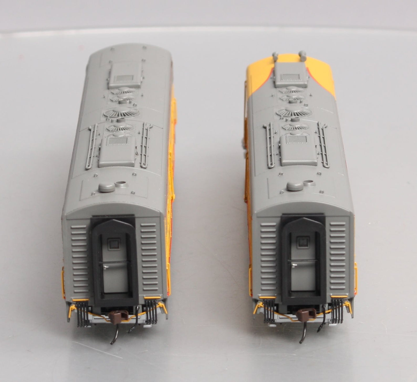 Broadway Limited 2351 HO Union Pacific EMD E8 Powered A & Dummy B #950 w/DCC
