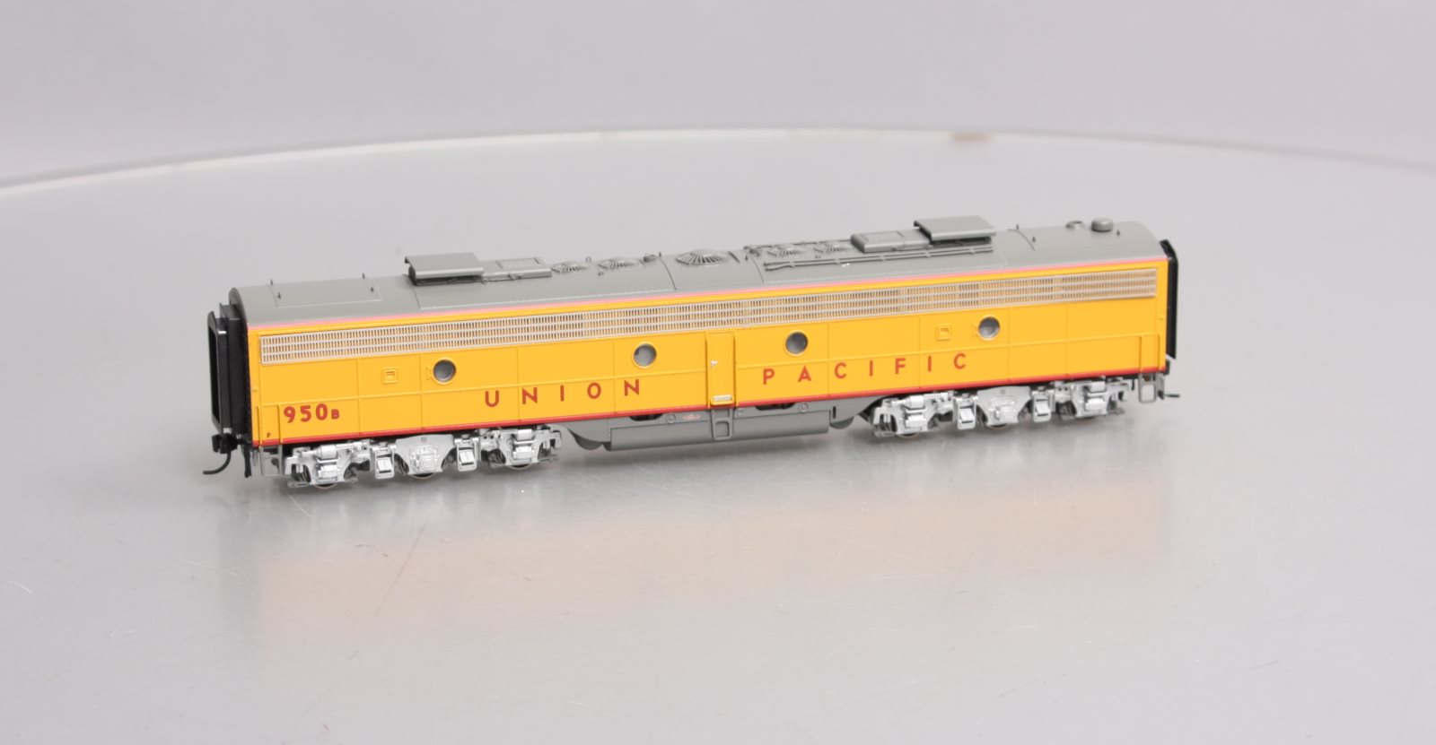 Broadway Limited 5441 HO Union Pacific EMD E9 B-Unit Diesel Loco Paragon3 #950B