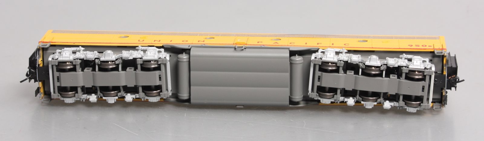 Broadway Limited 5441 HO Union Pacific EMD E9 B-Unit Diesel Loco Paragon3 #950B