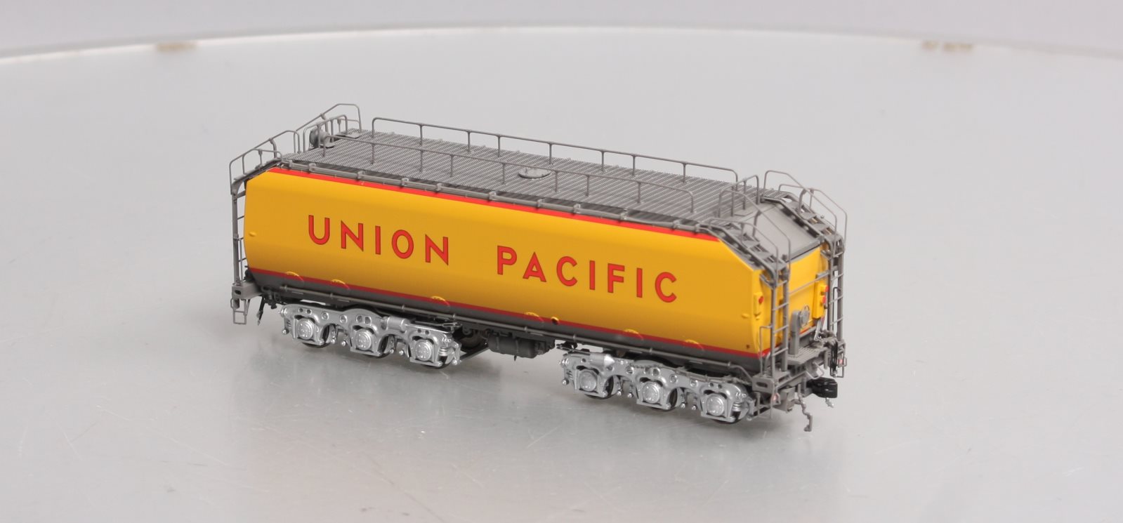 Scale Trains SXT30016 HO UP 24C Fuel Tender Un-Numbered