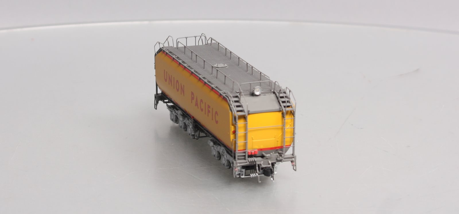 Scale Trains SXT30016 HO UP 24C Fuel Tender Un-Numbered