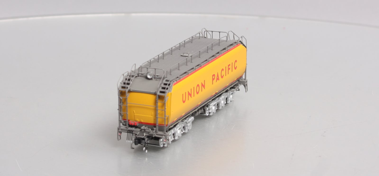 Scale Trains SXT30016 HO UP 24C Fuel Tender Un-Numbered