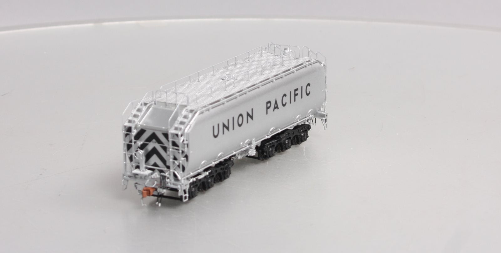 Scale Trains SXT32292 HO Scale UP 24C Un-Numbered Water Tank