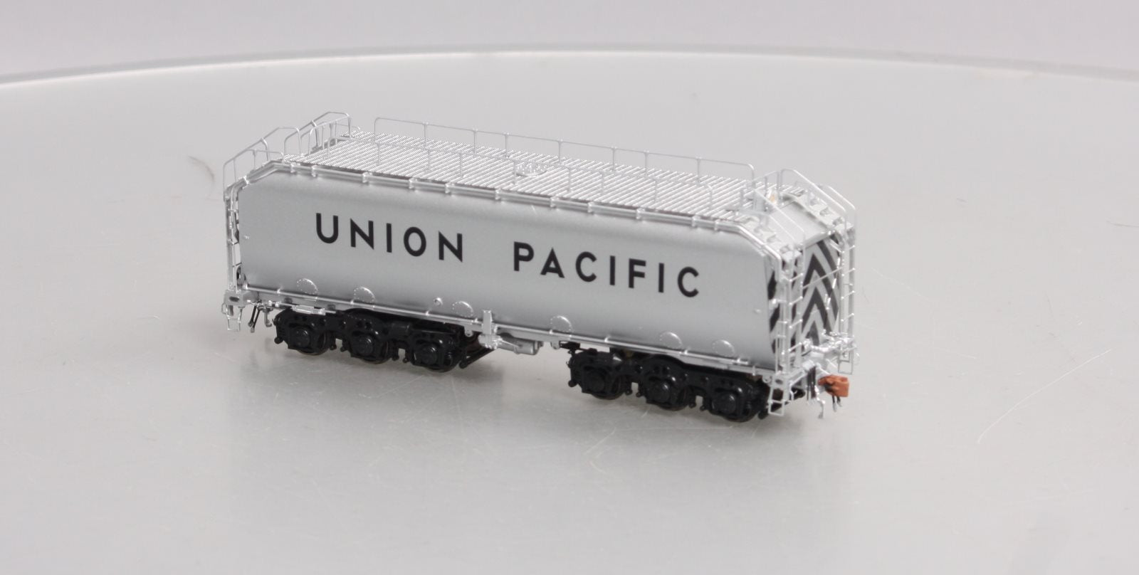 Scale Trains SXT32292 HO Scale UP 24C Un-Numbered Water Tank