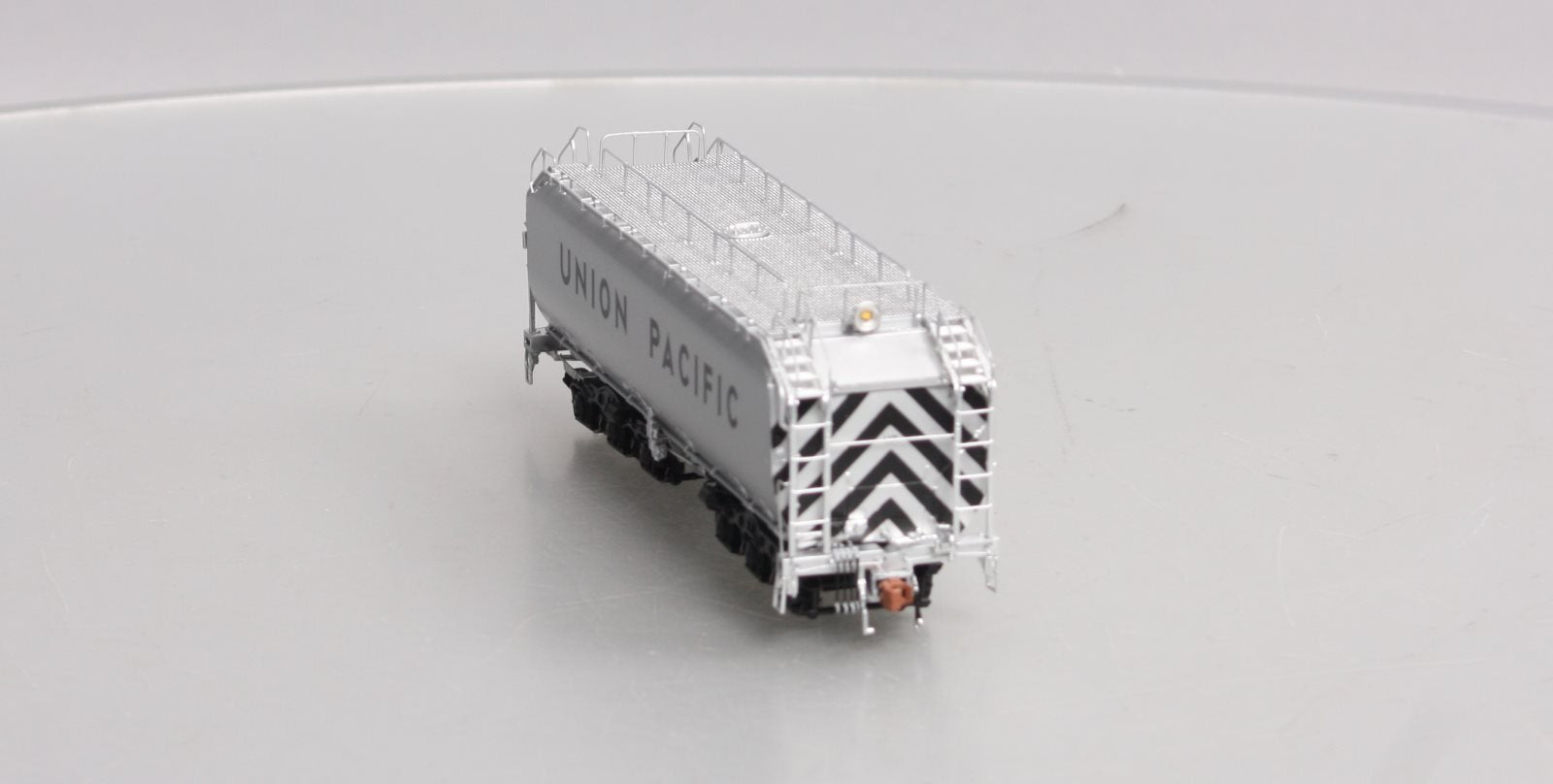Scale Trains SXT32292 HO Scale UP 24C Un-Numbered Water Tank