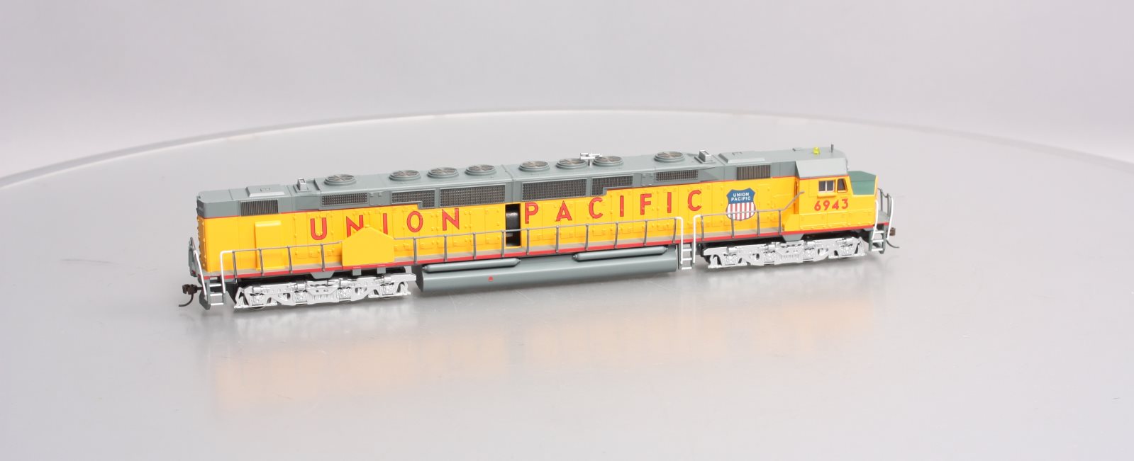 Bachmann 62104 HO Union Pacific DD40AX Centennial #6943 w/DCC