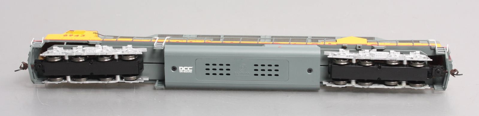 Bachmann 62104 HO Union Pacific DD40AX Centennial #6943 w/DCC