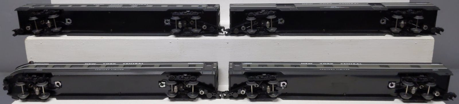 Williams 43158 O Gauge NYC 72 Ft. Streamline 4-Car Passenger Set LN/Box