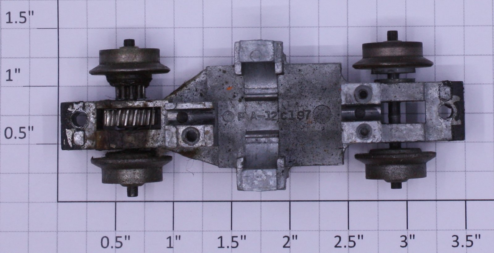 American Flyer XA12C197 S Scale Handcar Chassis with Wheels