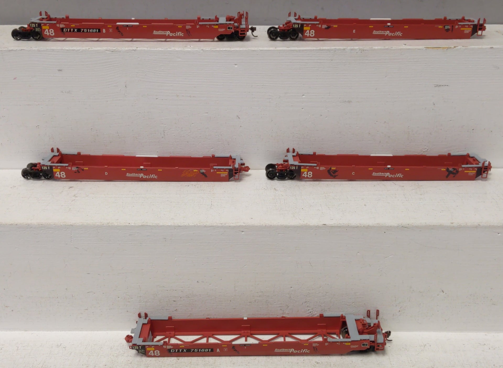 Athearn 15602 HO TTX/Patched Ex-SP Maxi III Well Car Ready-To-Run #751681 (5)