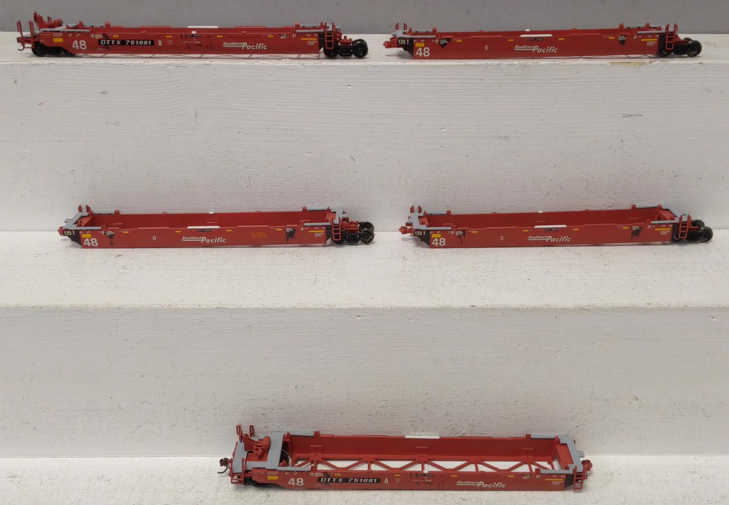 Athearn 15602 HO TTX/Patched Ex-SP Maxi III Well Car Ready-To-Run #751681 (5)