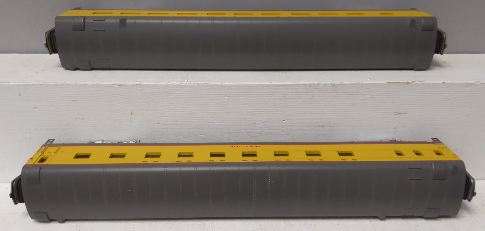 MTH 20-66246 O Union Pacific 70' ABS Slpr/Diner Passenger Car Set (Set of 2)