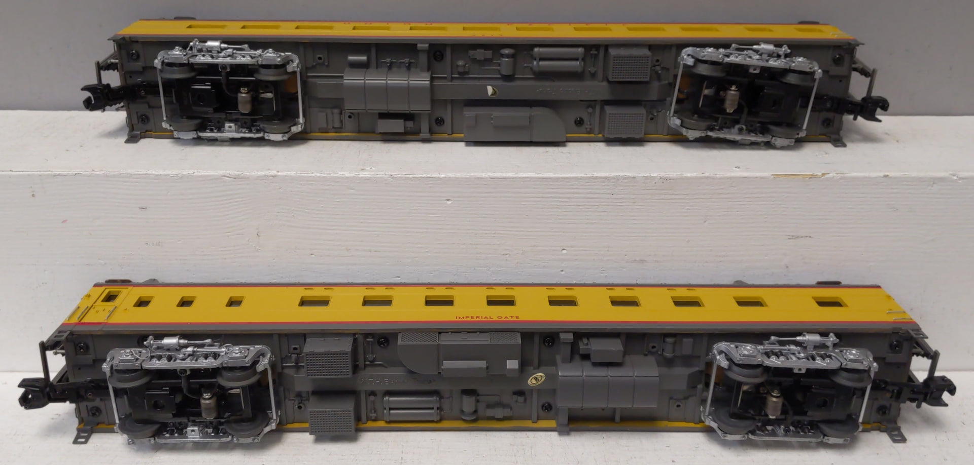 MTH 20-66246 O Union Pacific 70' ABS Slpr/Diner Passenger Car Set (Set of 2)