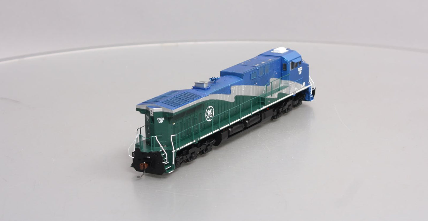 Athearn 78979 HO Scale Union Pacific Diesel Locomotive # 7605