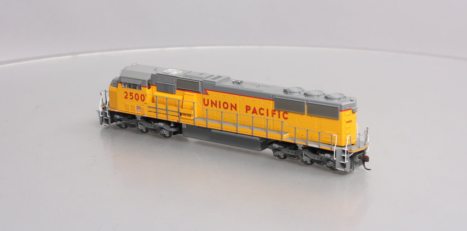Athearn G67281 HO Union Pacific SD60M Diesel Locomotive #2500
