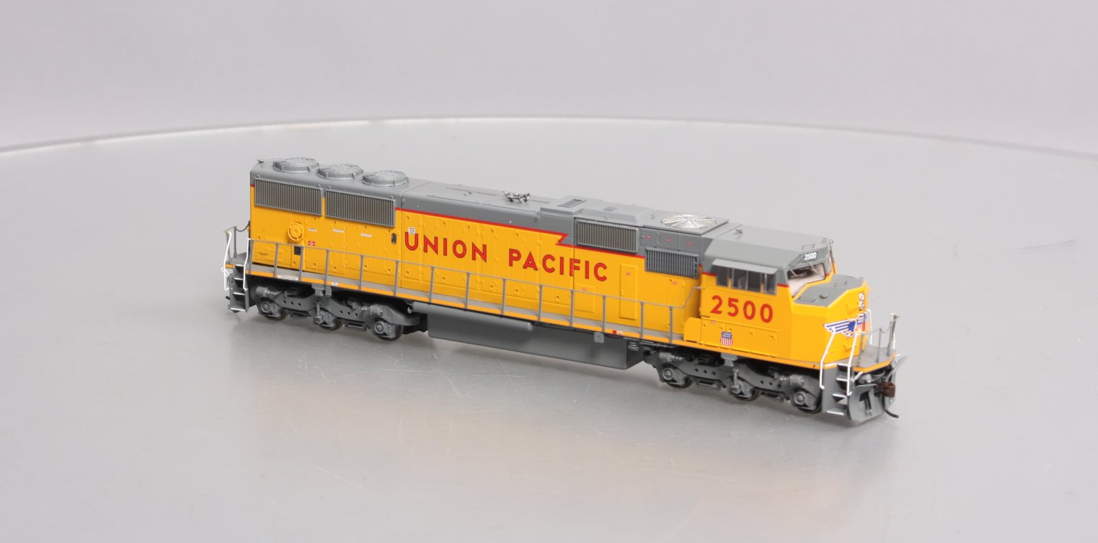 Athearn G67281 HO Union Pacific SD60M Diesel Locomotive #2500