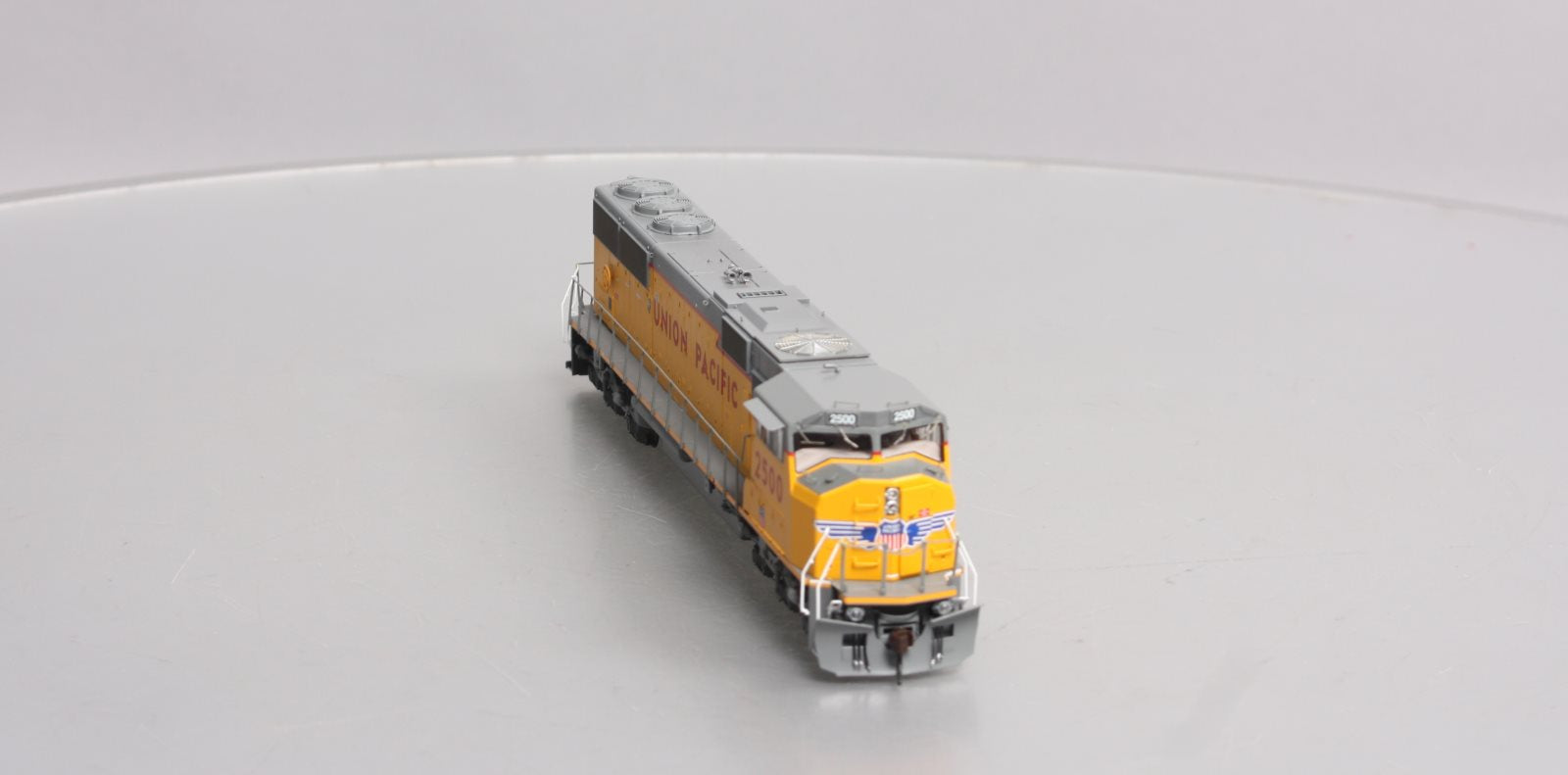 Athearn G67281 HO Union Pacific SD60M Diesel Locomotive #2500