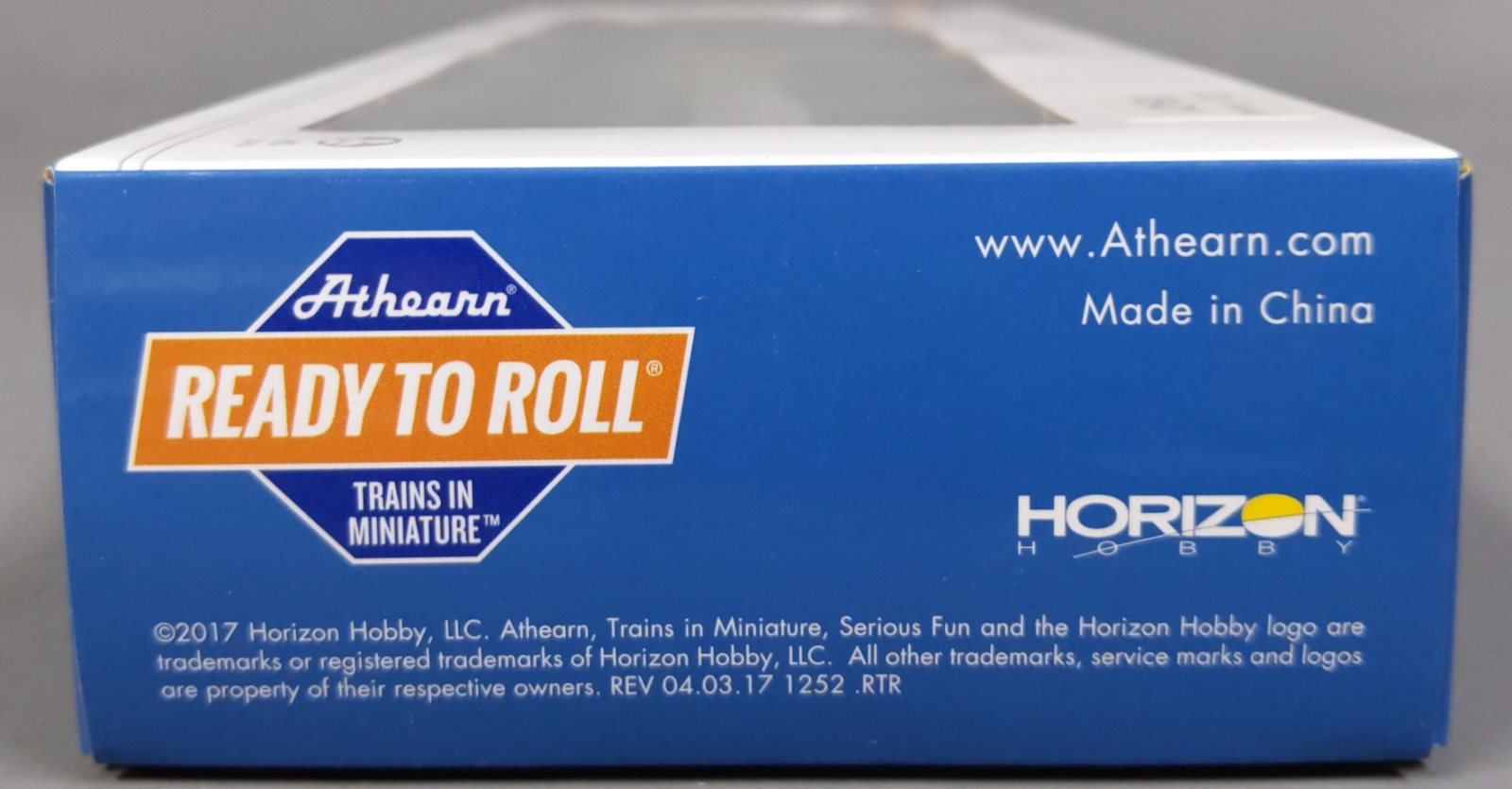 Athearn 71530 HO Scale UP Desert Victory RTR SD40-2 Diesel #3593