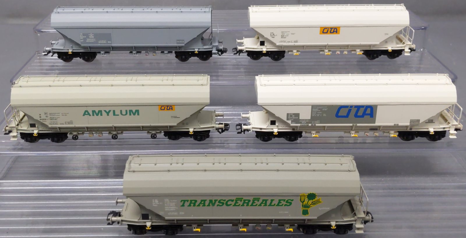 Marklin 46342 HO Scale Deutsche Bahn Grain Hopper 5-Car Set