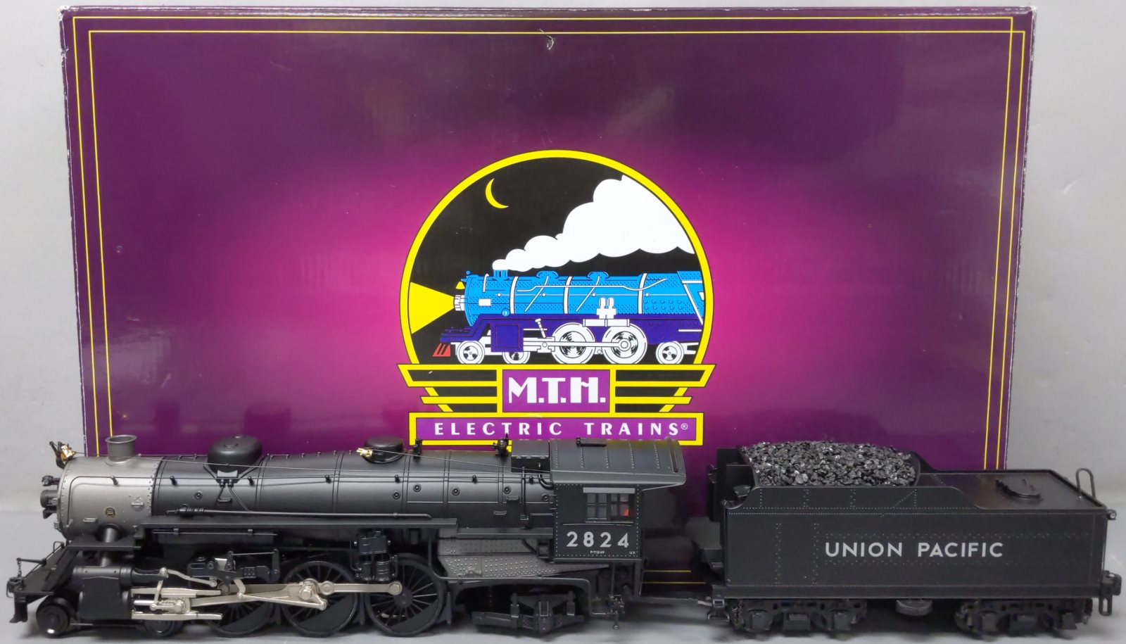 MTH 20-3746-1 O Union Pacific 4-6-2 USRA Heavy Pacific Steam Engine #2824 w/PS3
